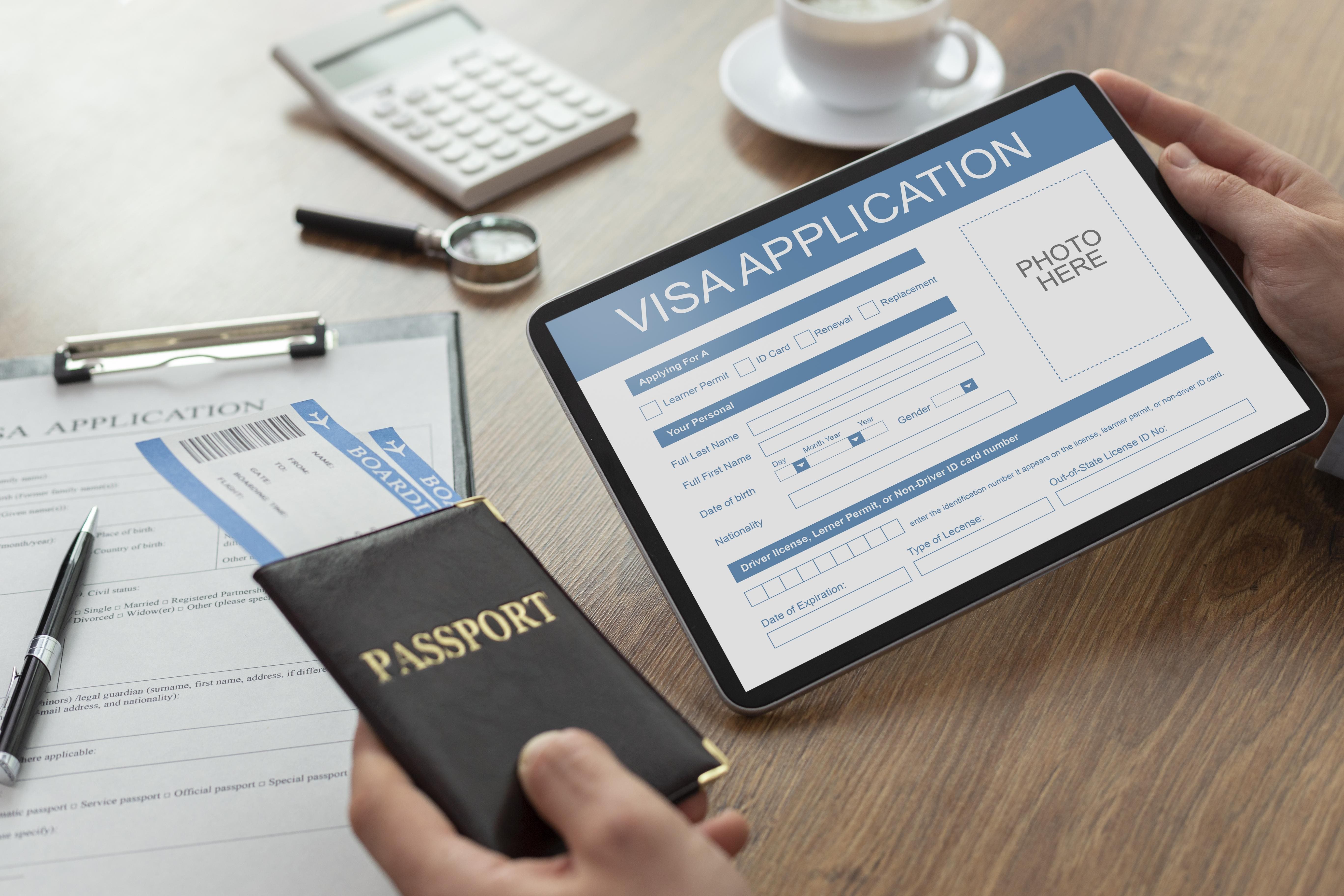 Paspor dan aplikasi visa